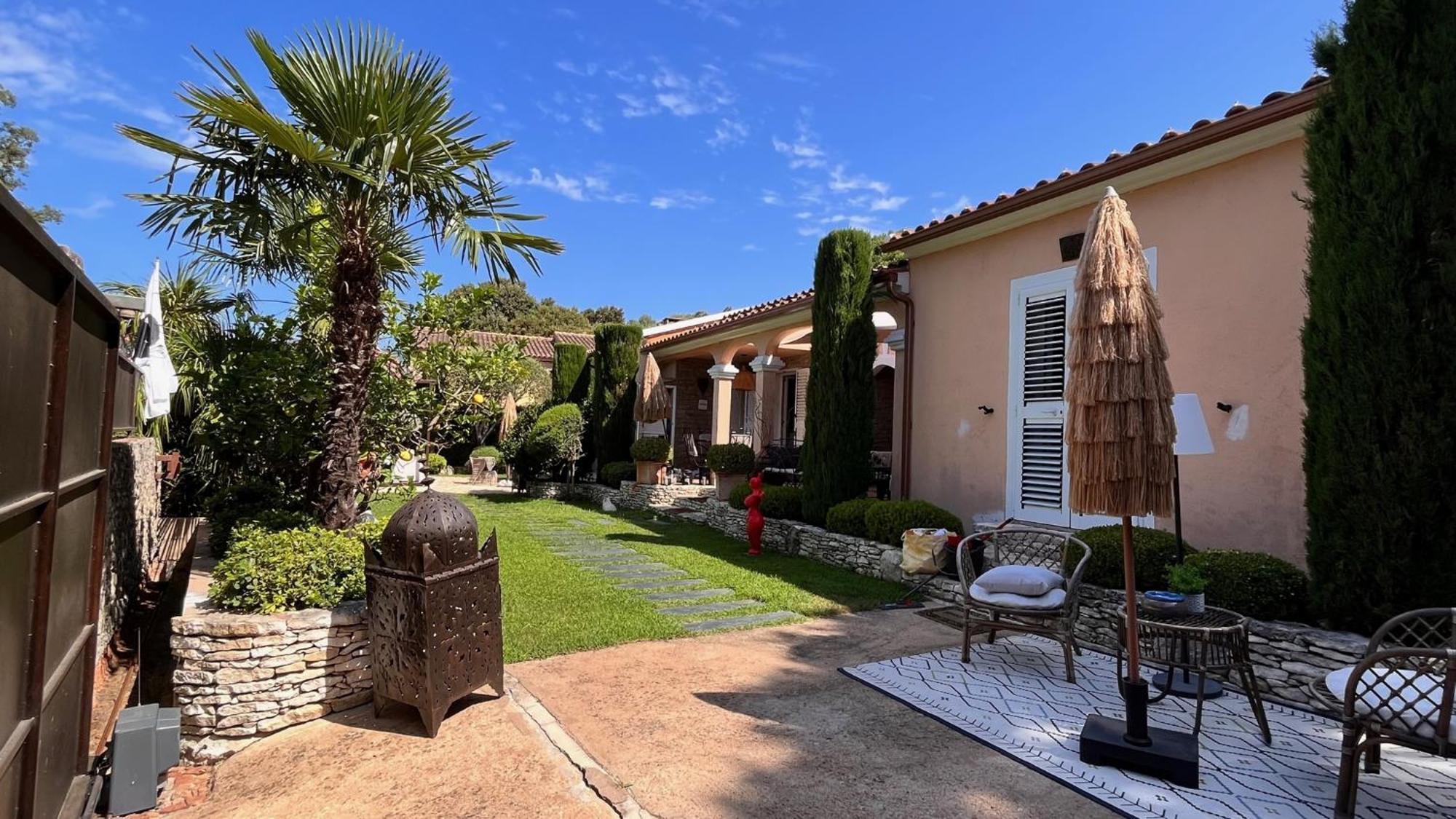 Chez Virginie Bed and Breakfast Porto-Vecchio  Exteriör bild
